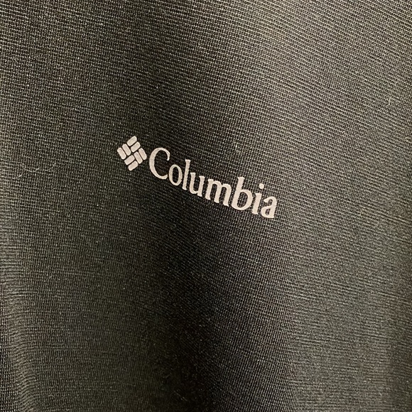 Columbia Men’s Athletic Shirt XXL - Picture 2 of 5